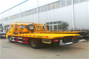 乾县附近拖车救援搭电